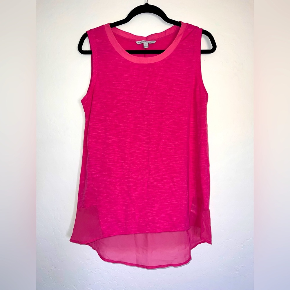 Adrienne Vittadini Sleeveless Pink Sheer Trim Top Medium
